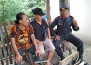 Anggota Brimob Polda Jabar patroli Sambang Di Wilayah Cirebon Girang