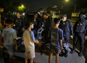 Polres Jepara Bubarkan Belasan Remaja Gelar SOTR Hingga Perang Air di Jalanan