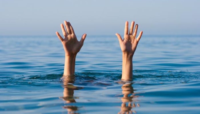 Seorang Remaja Tewas Tersangkut di Saringan Air Sungai Saat Berenang