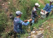 Sektor 5 Citarum Harum Sub 4 Bersihkan Sampah di Daerah Aliran Sungai
