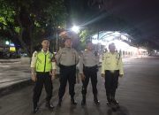 Anggota Unit Turjawali Sat Samapta Polres Tangerang Selatan Melakukan Patroli dan Sambang di Ruko Pasar Modern BSD