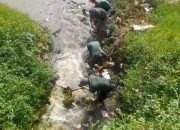 Bersihkan Anak Sungai Citarum, Dansub 3 : Semua Pihak Harus Berperan Aktif Menjaga Kebersihan