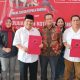 Resmi AM, Jumai dan Rozikin BD Mengambil Formulir Pendaftaran Calon Wakil Wali kota Semarang