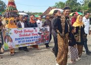Ratusan Masyarakat Desa Pekuncen Mengikuti Kirab Budaya Dan Berebut Gunungan
