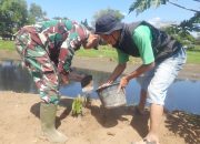 Jaga Pohon Tetap Subur, Sektor 5 Citarum Harum Sub 3 Lakukan Perawatan Rutin