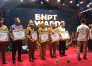 Wujudkan Desa Siap Siaga, Bupati Indramayu Diganjar BNPT Award