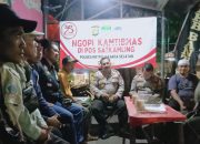 Polsek Tebet Ngopi Kamtibmas di Pos Satkamling Tebet Jakarta Selatan