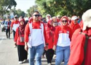 Ratusan Warga Kecamatan Widasari Ikuti Jalan Sehat Memperingati HUT ke-79 RI