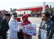Moment Spesial, Bupati Nina Agustina Serahkan Sertifikat dan Penghargaan Bagi Peraih Prestasi