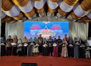 Danlanud SIM bersama Ketua PIA Ardhya Garini. Cab.20 D.I Hadiri Malam Dekranasda Award, Dukung UMKM Aceh Besar