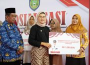 Bupati Indramayu Nina Agustina Serahkan Insentif 2,7 Miliar Bagi 2.748 Guru PAUD