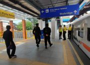 Brimob Jabar Jaga Keamanan Arus Balik Liburan Di Stasiun Kiaracondong Pada Awal Tahun