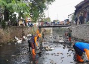 Sektor 22 Citarum Harum Sub 5 Aksi Bersihkan Sungai Cicadas
