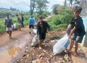 Sektor 5 Citarum Harum Sub 4 Libatkan Karang Taruna dan Masyarakat Bersihkan Sampah di TPS Liar