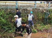 Sektor 22 Citarum Harum Sub 6 Karya Bakti Pembersihan Sungai Cironggeng Wilayah Arcamanik 