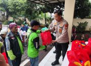 Polri dan Ojol Bersinergi: Kegiatan Pemeriksaan Kesehatan dan Bansos di Polsek Cisauk