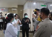 Kapolres Tangsel Jenguk Korban Ledakan di Pamulang, Serahkan Bantuan Sosial