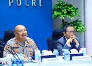 Polri Teguhkan Moral dan Profesionalisme Pasca Krisis, Gandeng Prof. Mahfud MD dan Komjen Chryshnanda