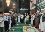 Jamaah Meluber di jalan Kalimalang Hadiri Maulid Nabi 2025 yang di Gelar MS3G di Masjid Assyakirin Cip Muara