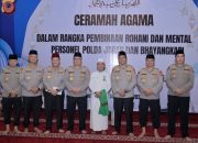 Dai Kondang Dr. Das’ad Latif Ceramah Bin Rohtal di Polda Jabar