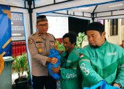 Polsek Ciputat Timur Gelar “Jumat Peduli” Bersama Pengemudi Ojek Online: Bagikan Sembako dan Layanan Kesehatan Gratis