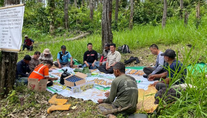 KPH Banyumas Barat Tekankan Disiplin dan Semangat Kerja pada Pembinaan Penyadap Getah Pinus di Majenang