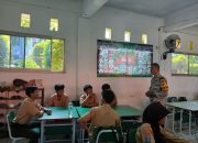 Bhabinkamtibmas Sambangi SMP Islam Al Amanah, Ajak Siswa Terapkan Tips “Belajar Nyaman”