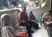 Polsek Ciputat Timur Antarkan Nenek Lansia terlantar ke Dinas Sosial Tangsel