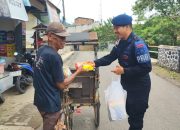 Satbrimob Polda Jabar Kembali Gelar Jum’at Berkah
