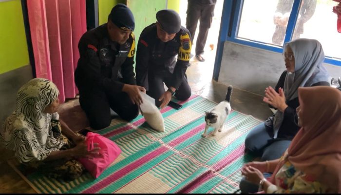 Satbrimob Polda Jabar Gelar Bakti Sosial “Brimob Nyandung” di Kabupaten Tasikmalaya