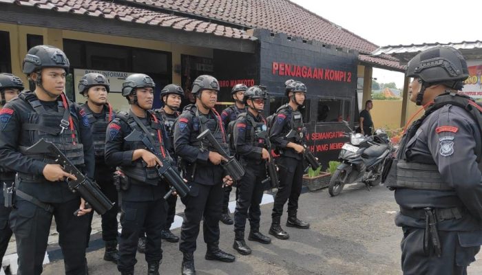 Satbrimob Polda Jabar Gencarkan Patroli Dialogis & Harkamtibmas di Wilayah Hukum Polresta Cirebon