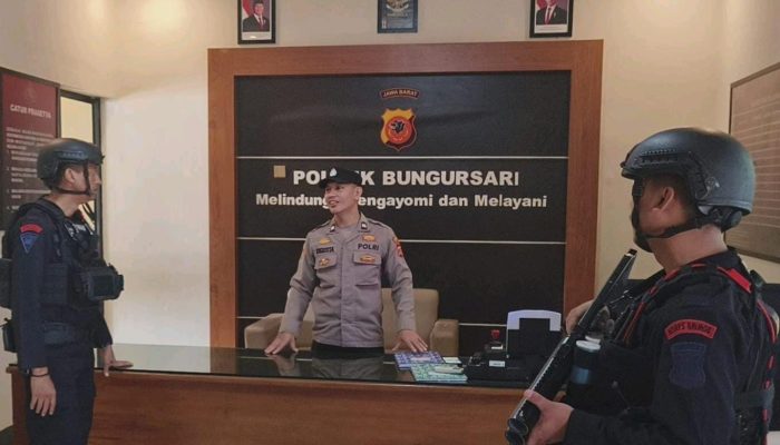 Satbrimob Polda Jabar Pastikan Keamanan Masyarakat Purwakarta