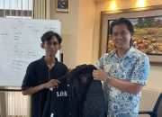 Terluka Saat Amankan Demo, Kasat Reskrim Polres Metro Jakarta Pusat Berikan Hadiah Jurnalis yang Menolongnya