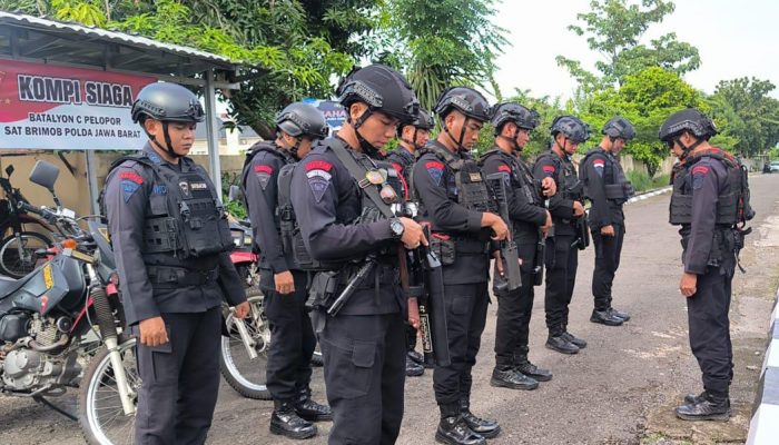 Satbrimob Polda Jabar Gelar Patroli Dialogis & Harkamtibmas