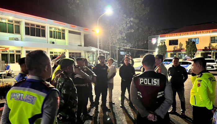Patroli Malam KRYD Brimob Jabar & Polres Garut