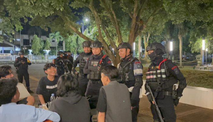 Brimob Jabar Patroli Malam di Wilayah Ciamis