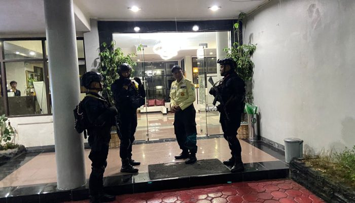 Brimob Jabar Jaga Kondusivitas Wilayah Cipanas Cianjur