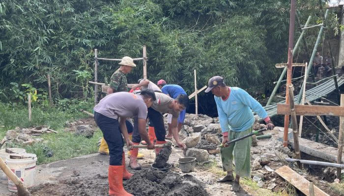 Tim SAR Brimob Jabar Pembangunan Jembatan Penghubung Liangjulang – Kadipaten
