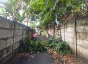 Gotong Royong Bersih-Bersih Lingkungan, Warga RT 04 dan RT 05 Cisauk Tunjukkan Kekompakan