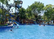Liburan Natal dan Tahun Baru 2026 Mau Kemana, Yuk Datang Saja di Wisata Kolam Renang Tiga Bintang Firdaus Waterpark Terisi