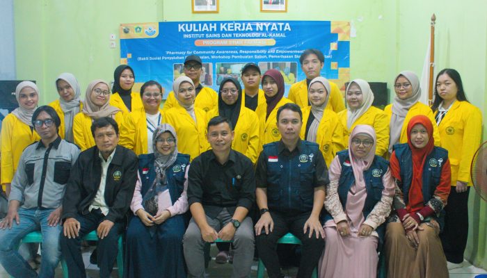 ‎Perkuat Pengabdian: ISTA Tuntaskan Bakti Sosial “PHARMA CARE 2025” di Desa Banjarsari