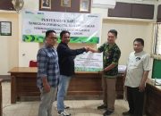 Wujud Kepedulian Masyarakat Sekitar Hutan, Perhutani KPH Banyumas Barat Salurkan Rp180 Juta Untuk Perbaikan Jalan Desa Slarang