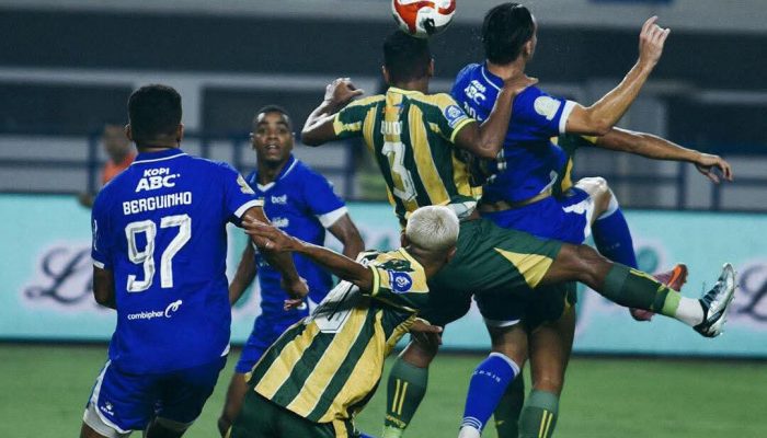 PERSIB Tekuk PSBS Biak 1-0, Gol Telat Berguinho Antar Maung Bandung Puncaki Klasemen