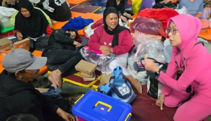 Ketua Umum Bhayangkari Salurkan Bantuan Kemanusiaan bagi Korban Longsor Cisarua melalui Ketua Bhayangkari Daerah Jawa Barat