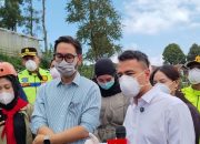 Raffi Ahmad Sampaikan Pesan Presiden Prabowo kepada Korban Longsor Bandung Barat