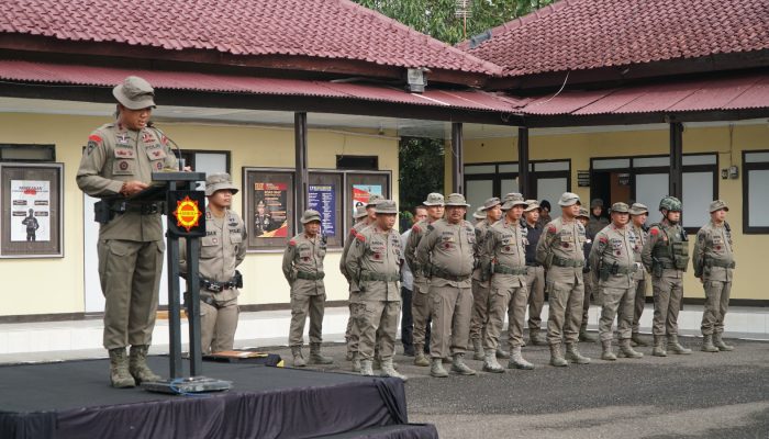 Wadansat Brimob Polda Jabar Pimpin Upacara Latihan Pembukaan Pemeliharaan Kemampuan T.A 2026