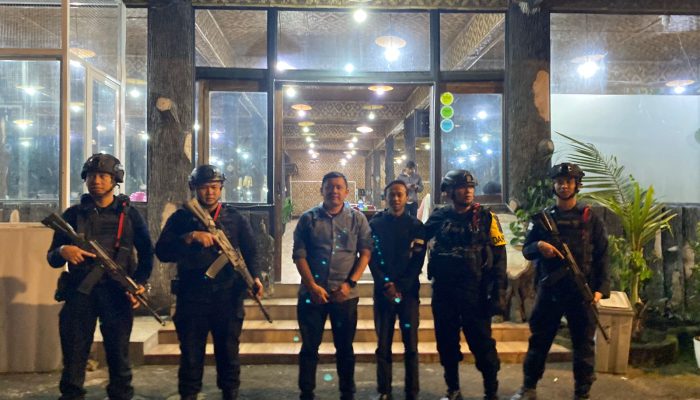 Patroli Malam Peleton Batalyon B Pelopor Brimob Polda Jabar Jaga Stabilitas Kamtibmas di Wilayah Hukum Polsek Lembang