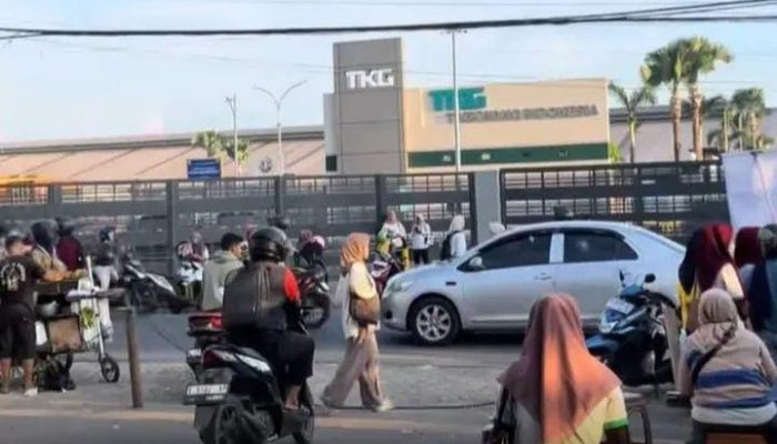 Karyawati Melahirkan di Toilet Pabrik, Bayi Tak Terselamatkan