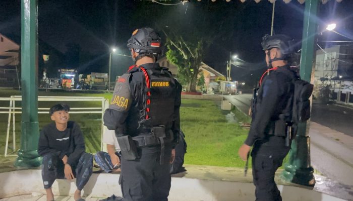 Regu Kompi 3 Batalyon D Pelopor Gelar Patroli Harkamtibmas di Perbankan dan Ruang Publik Manonjaya