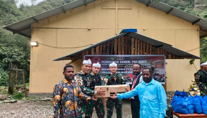 Satgas Yonif 301/PKS Bakti Sosial di Pedalaman  Papua Tengah